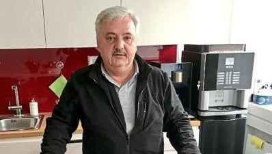 Brotzeitlieferant Trajche Veljanoski hat keine Einnahmen mehr. Brotzeitlieferant Trajche Veljanoski hat keine Einnahmen mehr.