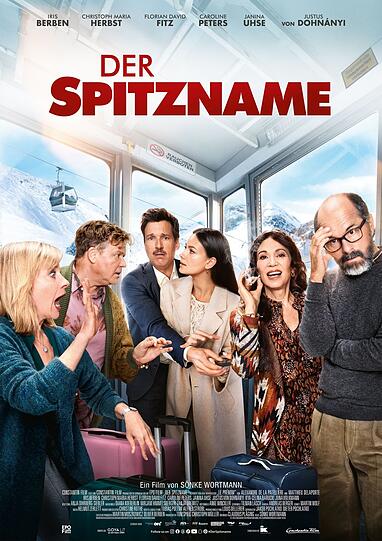 Das nennt man einen Ensemblefilm: Caroline Peters (links) mit ihrem Film-Mann (rechts) Christoph Maria Herbst. Dazwischen: Justus von Dohnányi als René König, der seine Ziehmutter (Iris Berben) geheiratet hat. In der Mitte das Hochzeitspaar in „Der Spitzname“: Florian David Fitz als Thomas Böttcher und Janina Uhse als Elisabeth Berger-Böttcher.