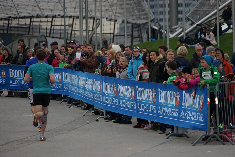 Bereits zum 12. Mal fand der Halbmarathon im Olympiapark statt. Die Bilder.