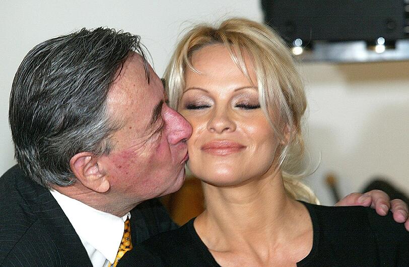 Pamela Anderson wird 50. Die Bilder ihrer Karriere.