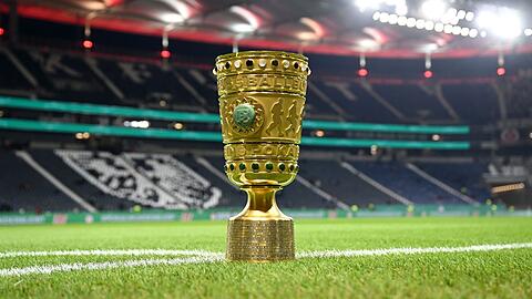 Objekt der Begierde: Der DFB-Pokal bringt den Klubs lukrative Einnahmen. (Symbolbild)