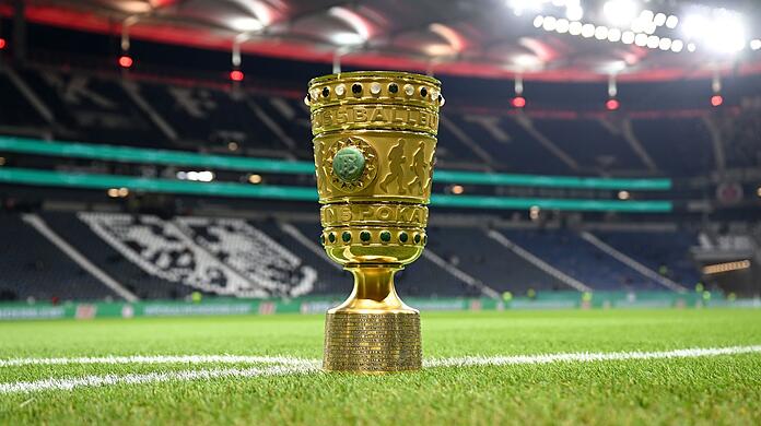 Objekt der Begierde: Der DFB-Pokal bringt den Klubs lukrative Einnahmen. (Symbolbild)