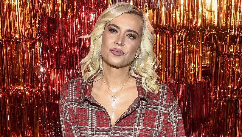 Verena Kerth ist aktuell in einer Show auf ProSieben zu sehen, die ein Promi-Mitstreiter nach nur wenigen Minuten wieder verlässt.