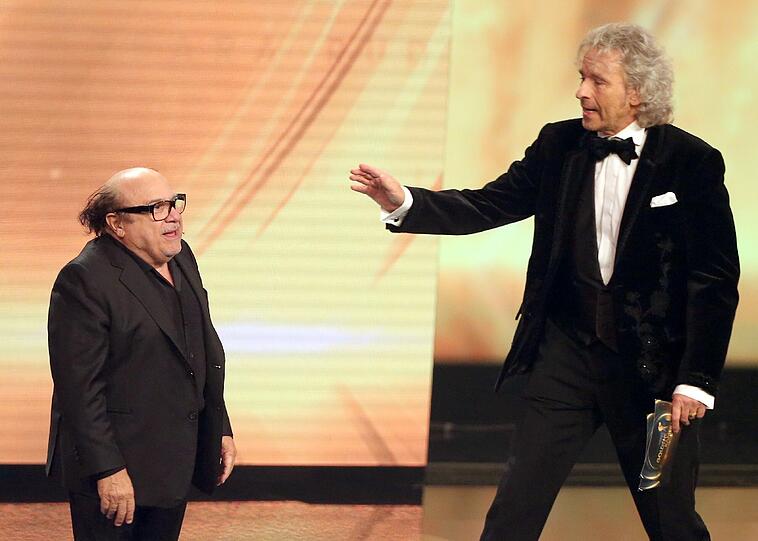 Ein ungleiches Paar: Danny de Vito und Arnold Schwarzenegger.