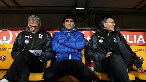 Der neue 1860-Sportdirektor: Gerhard Poschner erstmals auf der Löwen-Bank. Aus dem 2:4 bei Dynamo Dresden will er Konsequenzen ziehen.