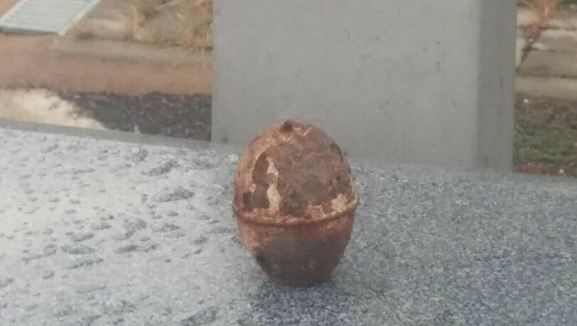 Die gefundene Handgranate am Starnberger Bahnhof.