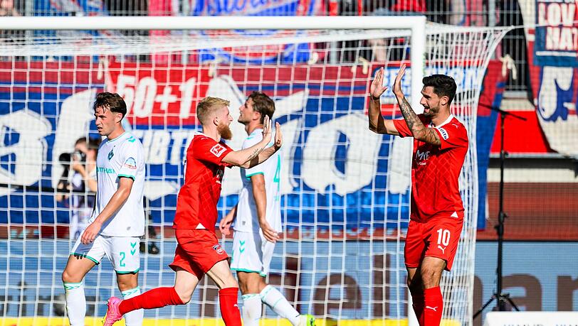 Heidenheim feiert vor heimischer Kulisse den ersten Saisonsieg gegen Werder Bremen.