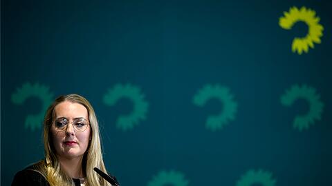 Die Gr&uuml;nen-Chefin sieht die Schuld f&uuml;r die Schlappe vor allem bei Merz.