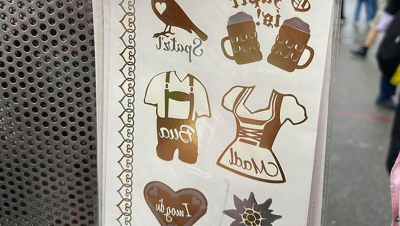 Abwaschbare Tattoos: das Wiesn-Liebesbekenntnis auf der Haut.