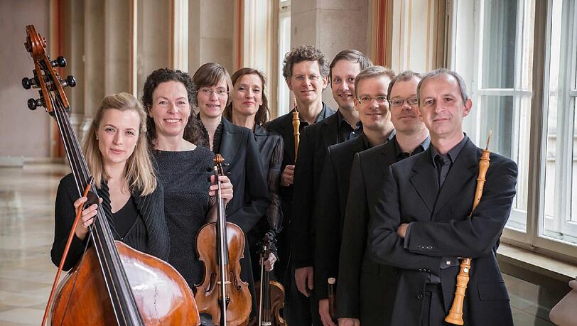 L’Accademia Giocosa spielt Alte Musik in frischem Stil, am Sonntag unter der Leitung von Reinhard Goebel. L’Accademia Giocosa spielt Alte Musik in frischem Stil, am Sonntag unter der Leitung von Reinhard Goebel.