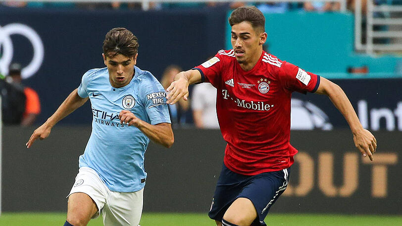 Hoffnungsvolles Talent beim FC Bayern: Meritan Shabani (re.).