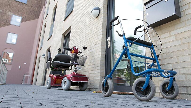 Ein entwichener Rollator löst ein Kettenreaktion aus und verursacht einen Schaden von knapp 7.500 Euro. Ein entwichener Rollator löst ein Kettenreaktion aus und verursacht einen Schaden von knapp 7.500 Euro.