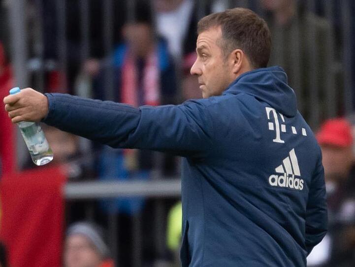 Bereitet den FC Bayern auf den Re-Start nach der Corona-Pause vor: Coach Hansi Flick.