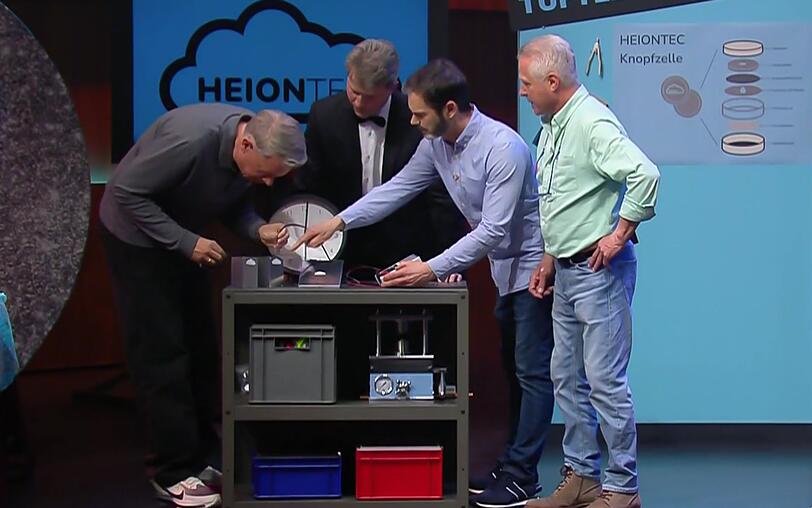 Frank Thelen wollte sich selbst von dem Produkt von Heiontec überzeugen. Frank Thelen wollte sich selbst von dem Produkt von Heiontec überzeugen.