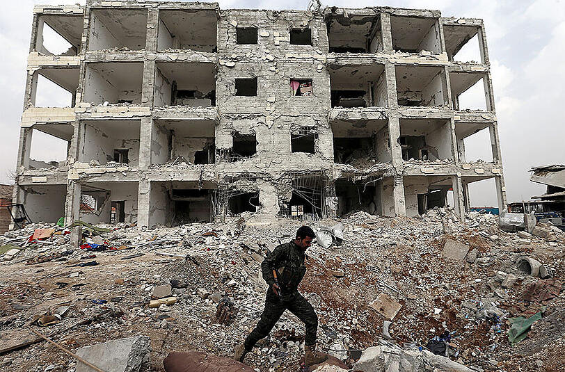 Nach dem Sieg über die Terrormiliz IS in der syrischen Stadt Kobane gleicht diese einem Schlachtfeld. Die Geisterstadt in Schutt und Asche. Die Bilder.