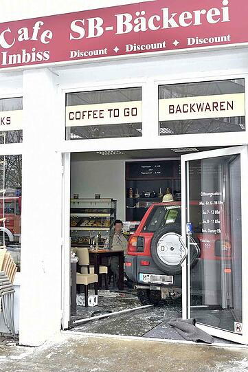 Ein 70-Jähriger verwandelte eine Bäckerei in Haar kurzerhand zu einem Drive In.
