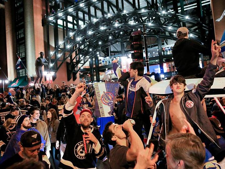 Die Fans der St. Louis Blues ließen es richtig krachen.