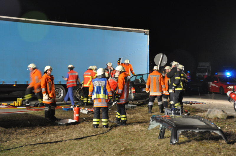 Auf der B12 bei Seibersdorf ereignete sich ein tödlicher Unfall.