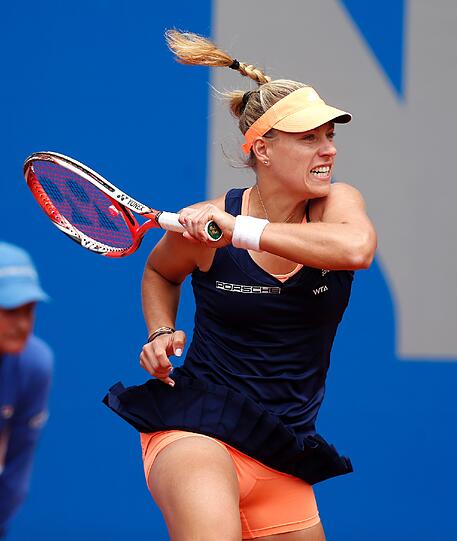 Im dritten Versuch will Angelique Kerber beim WTA-Saisonfinale erstmals ins Halbfinale einziehen.