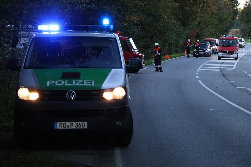 Feuerwehr im Einsatz: Bilder vom Unfallort im Landkreis Mühldorf.