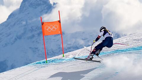 Lindsey Vonn hat sich bei ihrem Olympia-Sturz eine "komplexe Schienbeinfraktur" zugezogen.