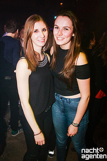 Klicken Sie sich durch die Partybilder aus den Münchner Clubs von Samstagabend. Finden Sie sich wieder?