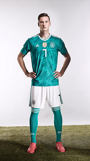 So sieht es aus: Das neue Auswärtstrikot der deutschen Fußball-Nationalmannschaft.