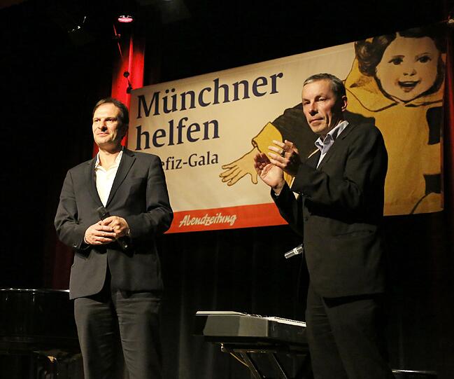 Arno Makowsky (.l.) und AZ-Kulturchef Volker Isfort.