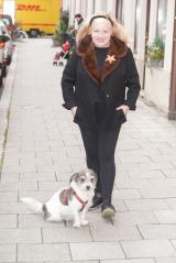 Vintage-Shopbesitzerin Alexa Schab (59): "Ich wünsche mir den Weltfrieden, aber eine Rolex wäre auch nicht schlecht. Ich wünsche mir, dass die Leute mehr auf die Bedürfnisse der anderen eingehen. Mit einem schönen Duft kann man mir immer eine Freude machen. Aber gegen ein gutes Essen und einen Wein habe ich auch nichts."