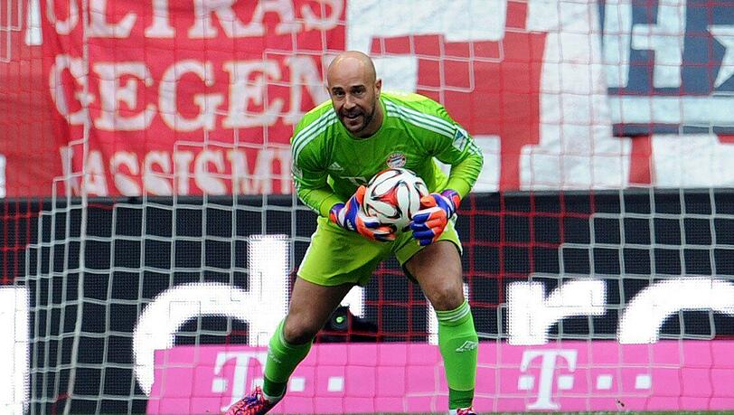 PEPE REINA - NOTE 2 - Wenig bis nichts zu tun. Parierte die einzige Frankfurter Chance von Kittel aber stark.