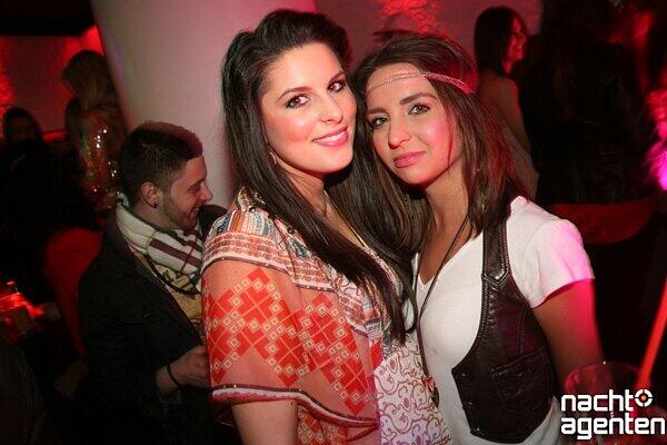 Bei "Garden & Restaurant" im Crown's Club traf sich das sexy Partyvolk. Mehr Bilder unter: www.nachtagenten.de