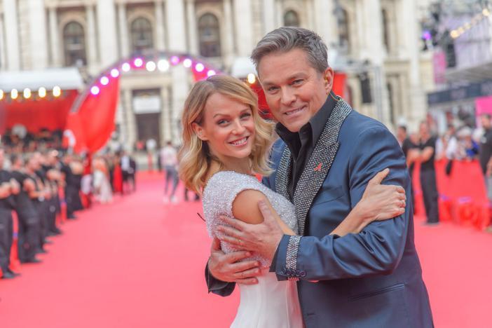 Wilde Kostüme und gute Laune - Impressionen vom Life Ball 2017 in Wien.