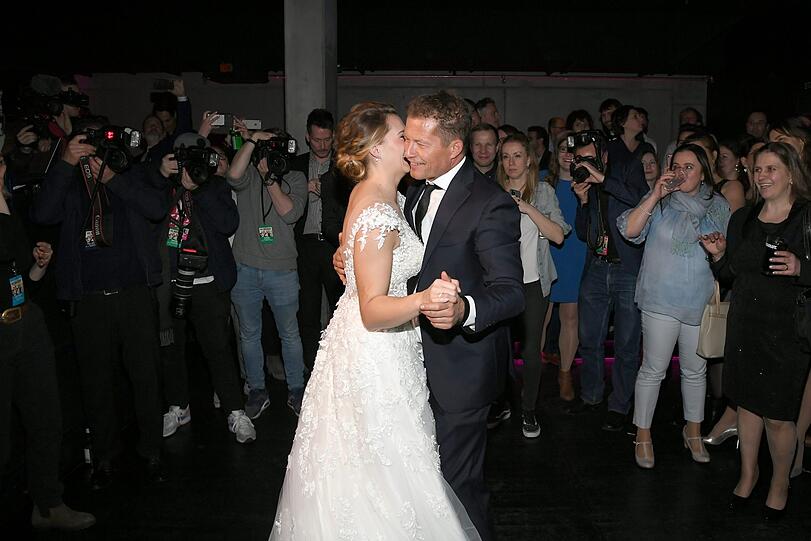 Til Schweiger tanzt mit Braut Nadine Thomann