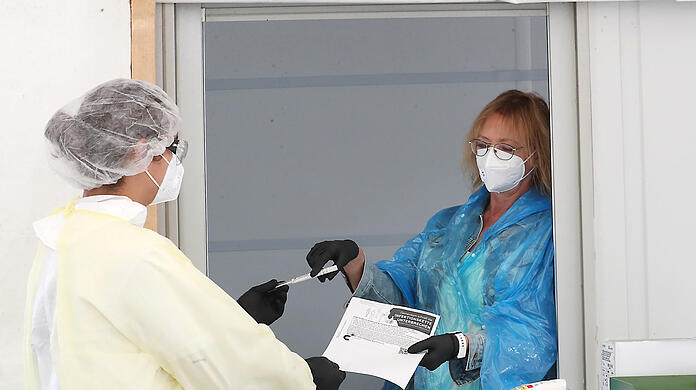 Trotz negativem Testergebnis: Ob die Quarantäne beendet werden darf, entscheidet momentan nur das Gesundheitsamt.