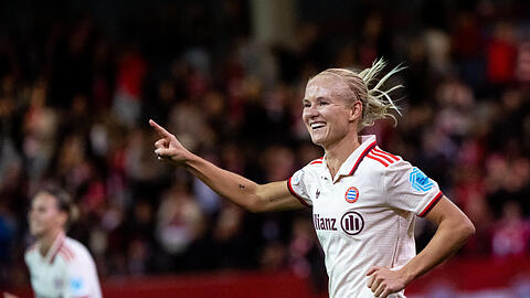 Mit Schwung ins Duell mit dem Ex-Klub: Bayerns Star Pernille Harder trifft und trifft in dieser Saison.