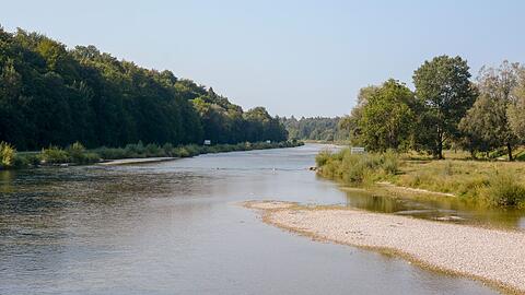 Wie ruhig, wie schön sie dahinfließt: Die Isar auf Höhe der Marienklause ist am Morgen noch ein Ort der Ruhe, an dem man Kraft tanken kann.