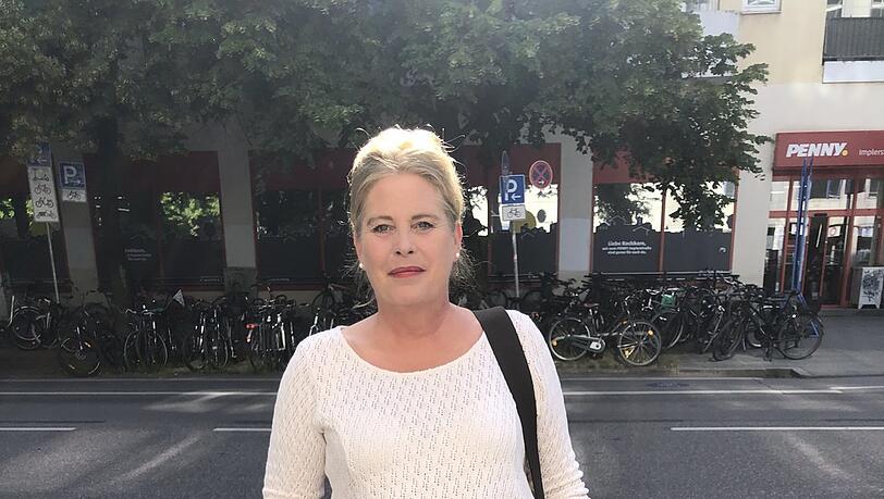 "Ganz selten geht es gut": Yvonne Maruhn stören vor allem die überfüllten Ersatzbusse. "Ganz selten geht es gut": Yvonne Maruhn stören vor allem die überfüllten Ersatzbusse.