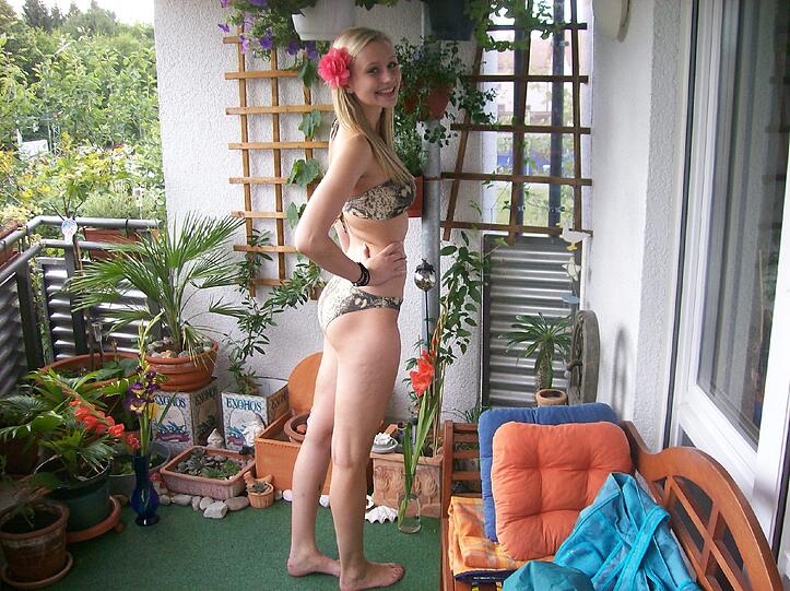 Lea ist 18 Jahre alt und Friseurin.