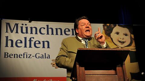 Der Kabarettist Helmut Schleich hat seine grandiose Franz Josef Strauß-Parodie auch schon bei der AZ-Gala gezeigt.