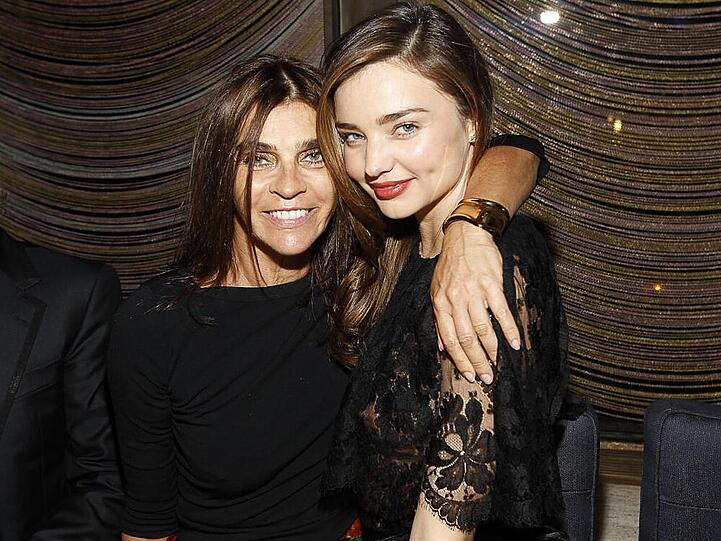 Carine Roitfeld (li.) und Miranda Kerr bei einer Mode-Party in New York