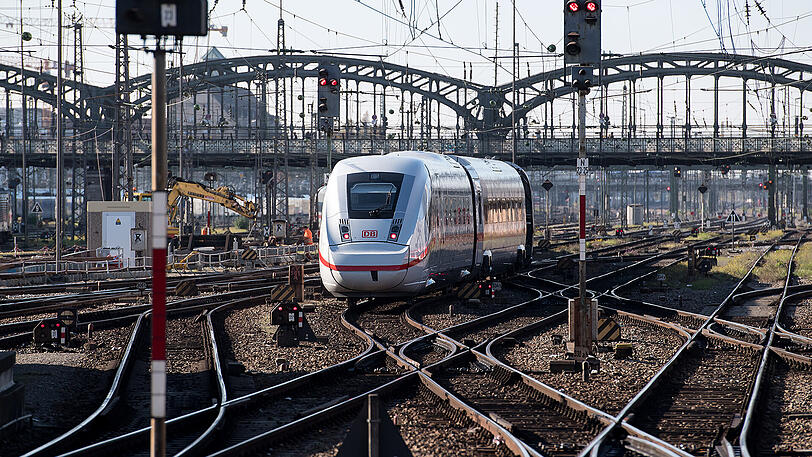 Anstatt in München landete der ICE in einem 2000-Seelen-Dorf.