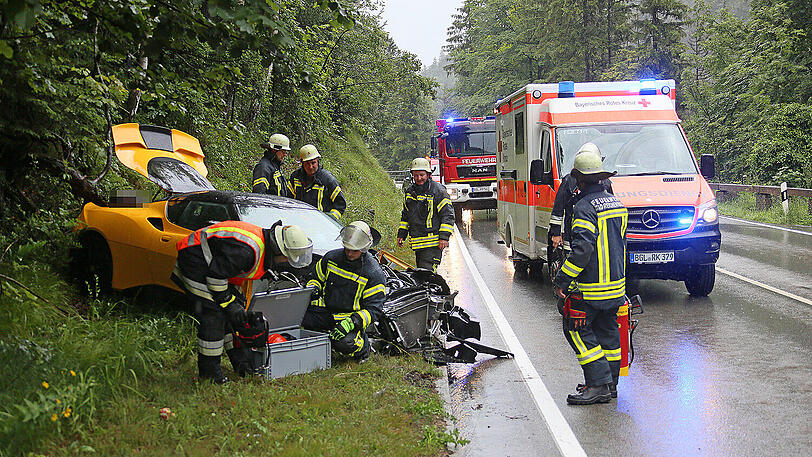 Der ursprünglich 100.000 Euro teure Lotus Evora 400 hatte nach dem Unfall nur noch Schrottwert.