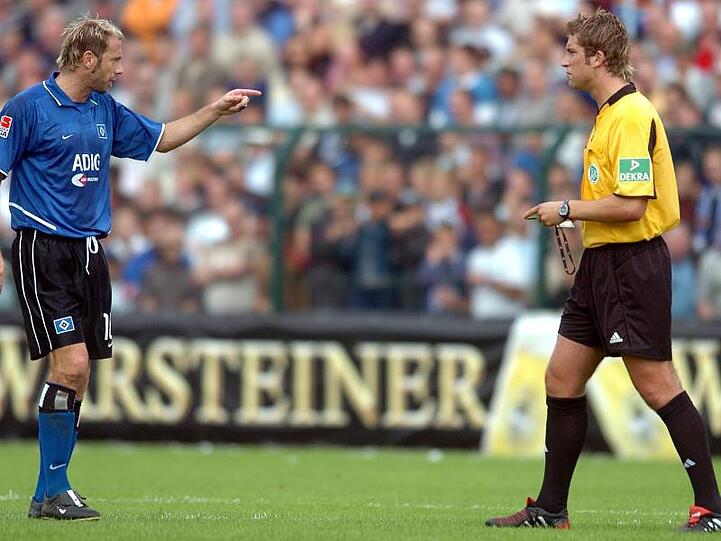 Vor 15 Jahren sorgte Schiedsrichter Robert Hoyzer beim Pokalspiel zwischen Paderborn und dem HSV für einen Skandal.