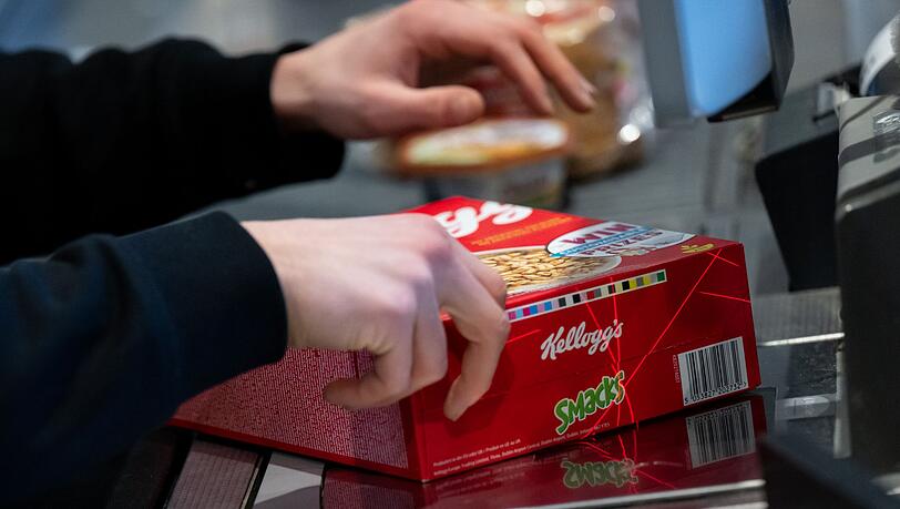 Eine Packung "Smacks" darf nicht fehlen beim Einkauf - so geht es manch Verbraucher in Deutschland.