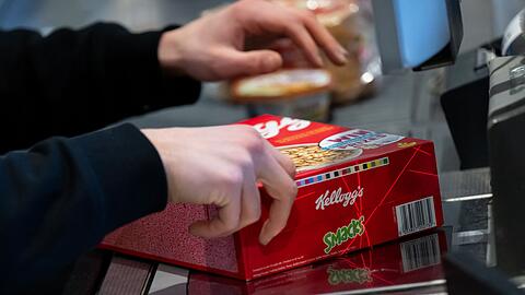 Eine Packung "Smacks" darf nicht fehlen beim Einkauf - so geht es manch Verbraucher in Deutschland.