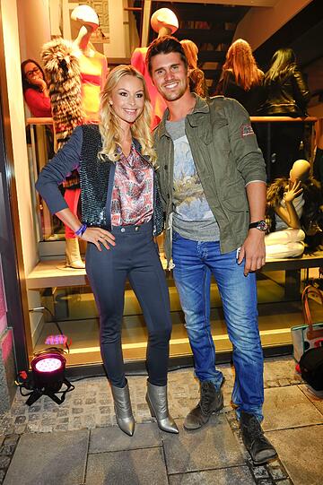 Jana Julie Kilka und Thore Schölermann