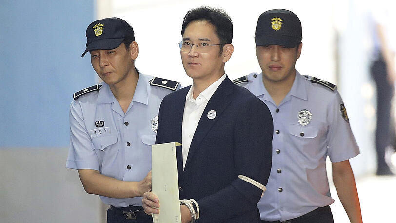 Das Verfahren gegen Lee stand im Zusammenhang mit der Korruptionsaffäre um eine enge Freundin der früheren Präsidentin Park Geun Hye.