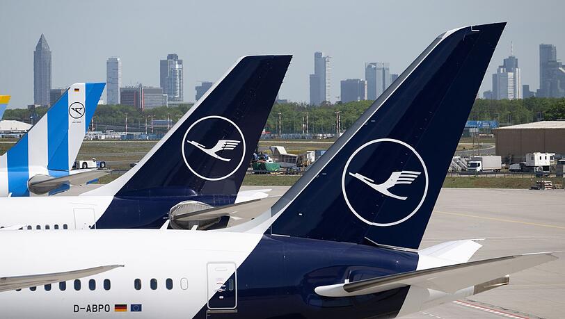 Die Lufthansa investiert in ihren Service an Bord. (Archivbild)