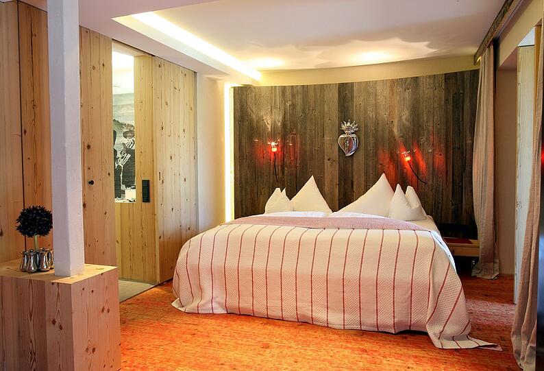 Gewinnen Sie eine Wellness- und Ski-Woche zu zweit im Tiroler Luxus-Resort "Hotel Jungbrunn - Das Alpine Lifestyle Hotel"