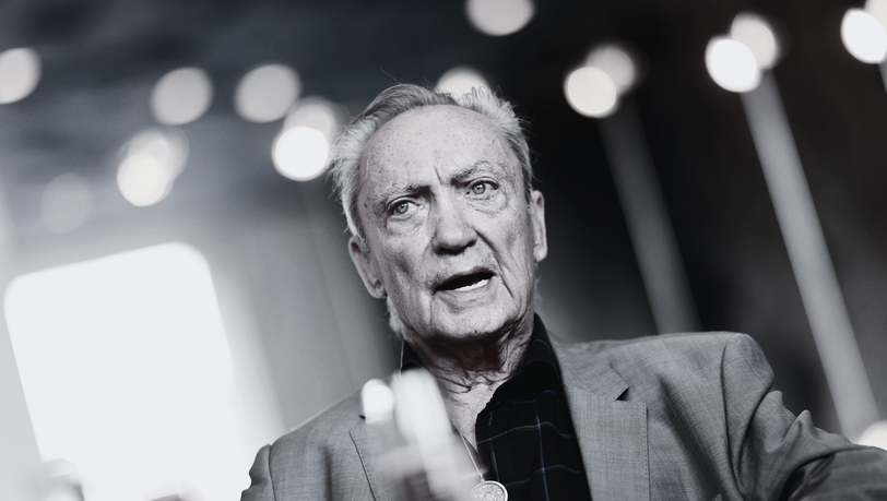 Schauspieler Udo Kier bei seiner Eintragung ins Gästebuch der Stadt Köln. Der gebürtige Kölner kam am 14. Oktober 1944 in Köln als Udo Kierspe zur Welt. Jetzt ist er am 23. November in Kalifornien im Alter von 81 Jahren gestorben.